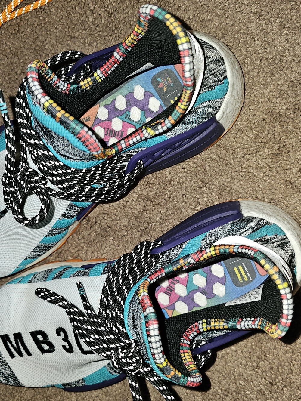 adidas Kids Sneakers in White, Turquoise & Orange - Picture 5 of 6